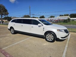 2019 MKT Federal Lincoln Eaton limousine