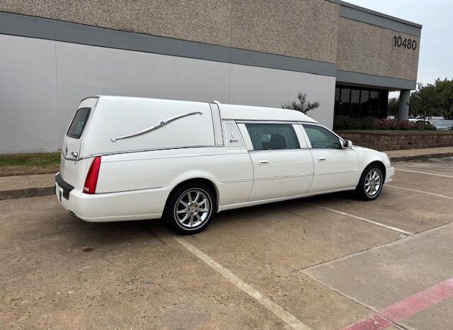 2011 Cadillac Superior Statesmen Hearse full