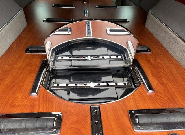 2011 Cadillac Superior Statesmen Hearse full