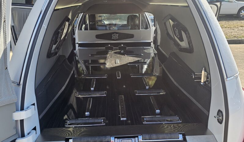 2019 Cadillac S&S Hearse full