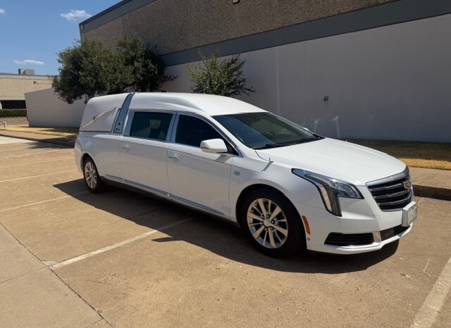 2019 Cadillac Superior Crown Sovereign Hearse full